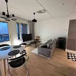 Yhden Makuuhuoneen Satamassa Sauna Ja Iso Parveke 公寓 Jyväskylä